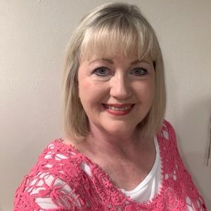 Meet your Posher, Faye